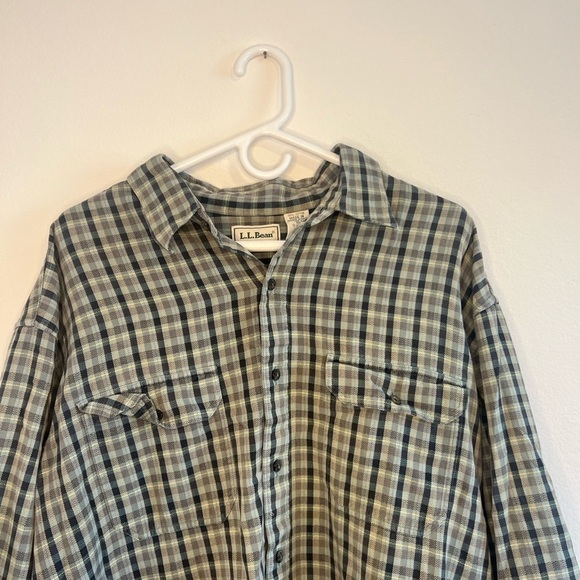 L.L. Bean Men’s Green Plaid Shirt Size XL - Picture 2 of 9